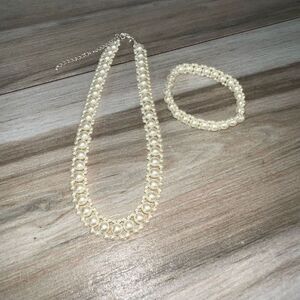 SHB Pearl Set Necklace And Earrings Women’s Cream Classiccore Granmacore Cottage